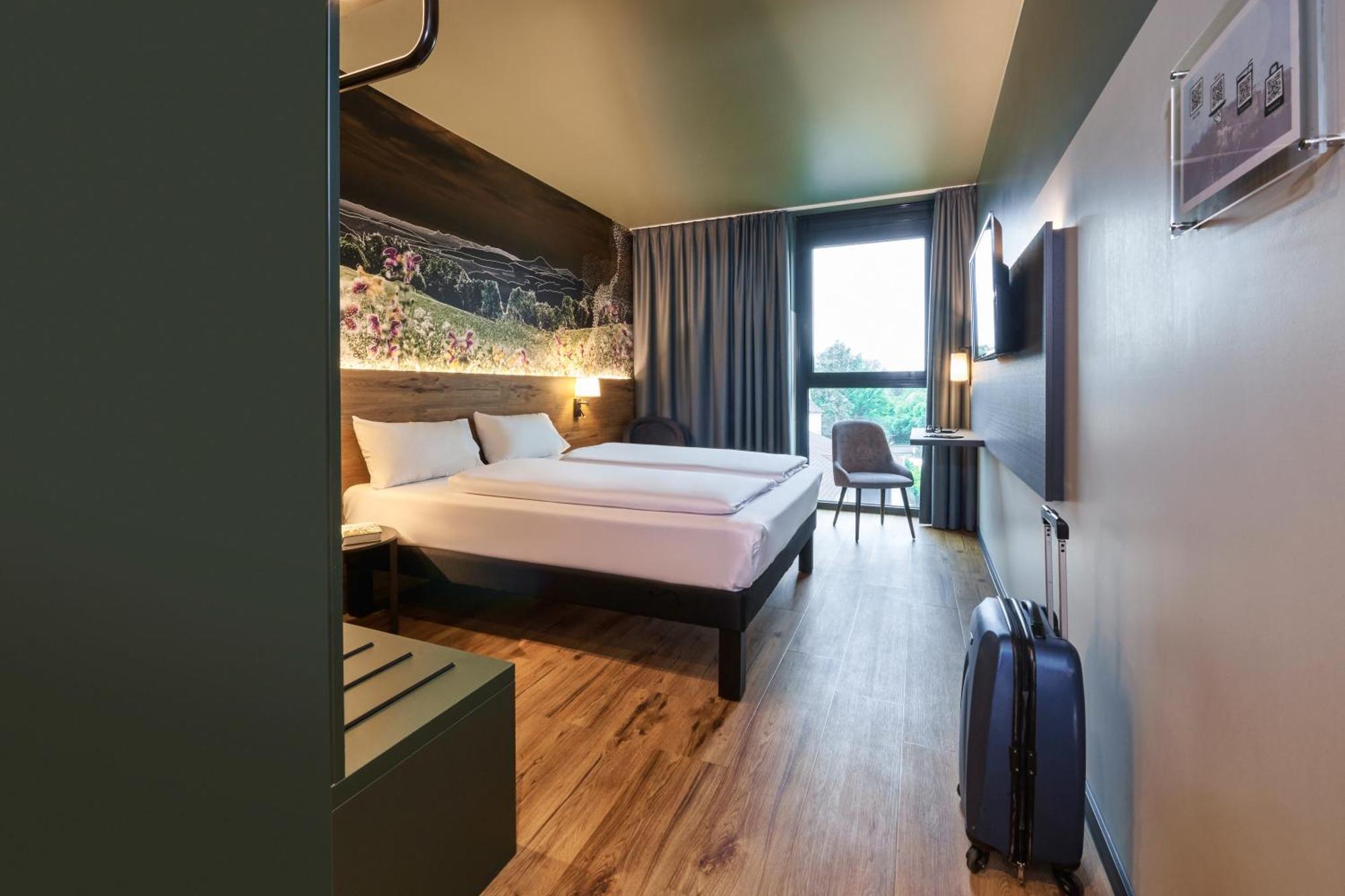 ホテル Ibis Styles ジンゲン エクステリア 写真