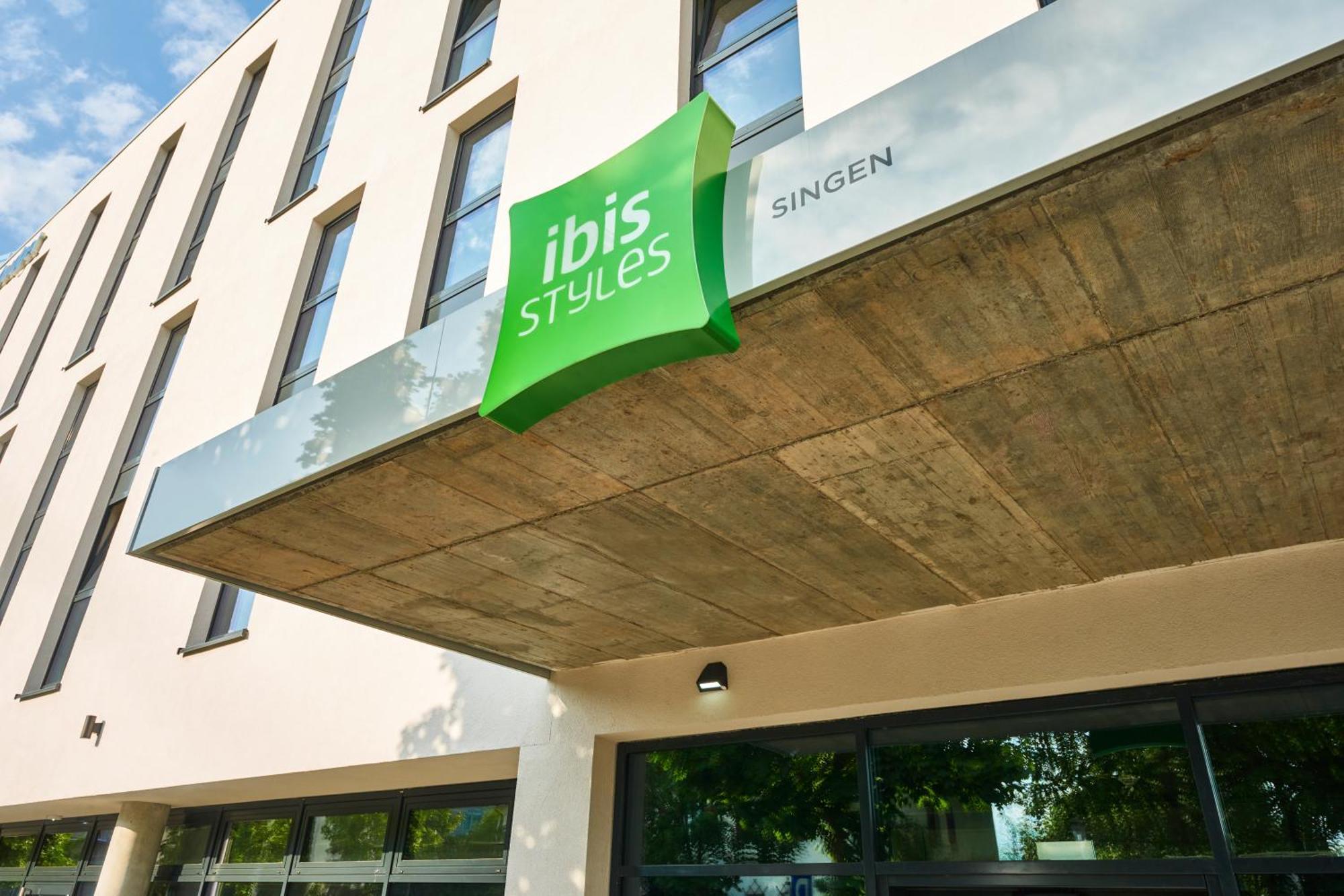 ホテル Ibis Styles ジンゲン エクステリア 写真