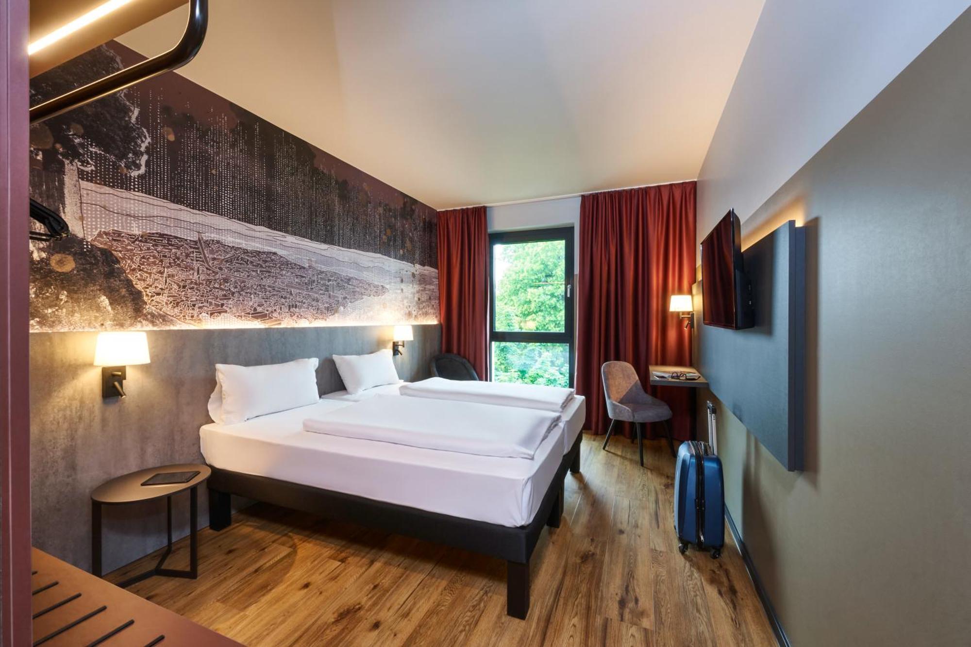 ホテル Ibis Styles ジンゲン エクステリア 写真
