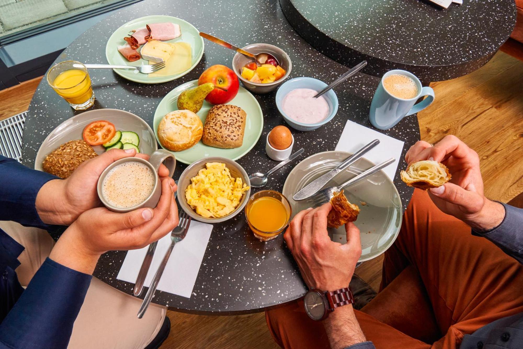 ホテル Ibis Styles ジンゲン エクステリア 写真