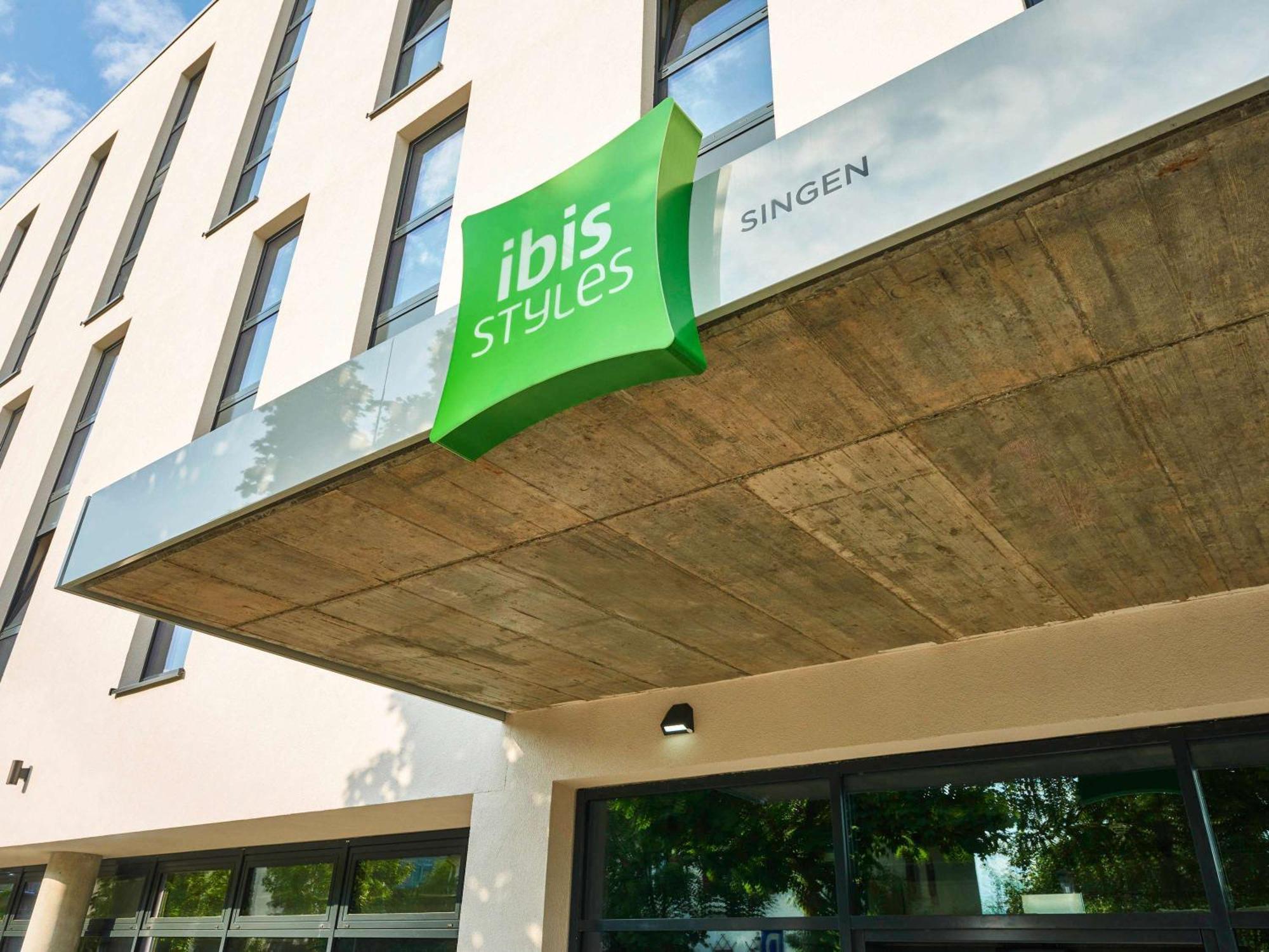 ホテル Ibis Styles ジンゲン エクステリア 写真