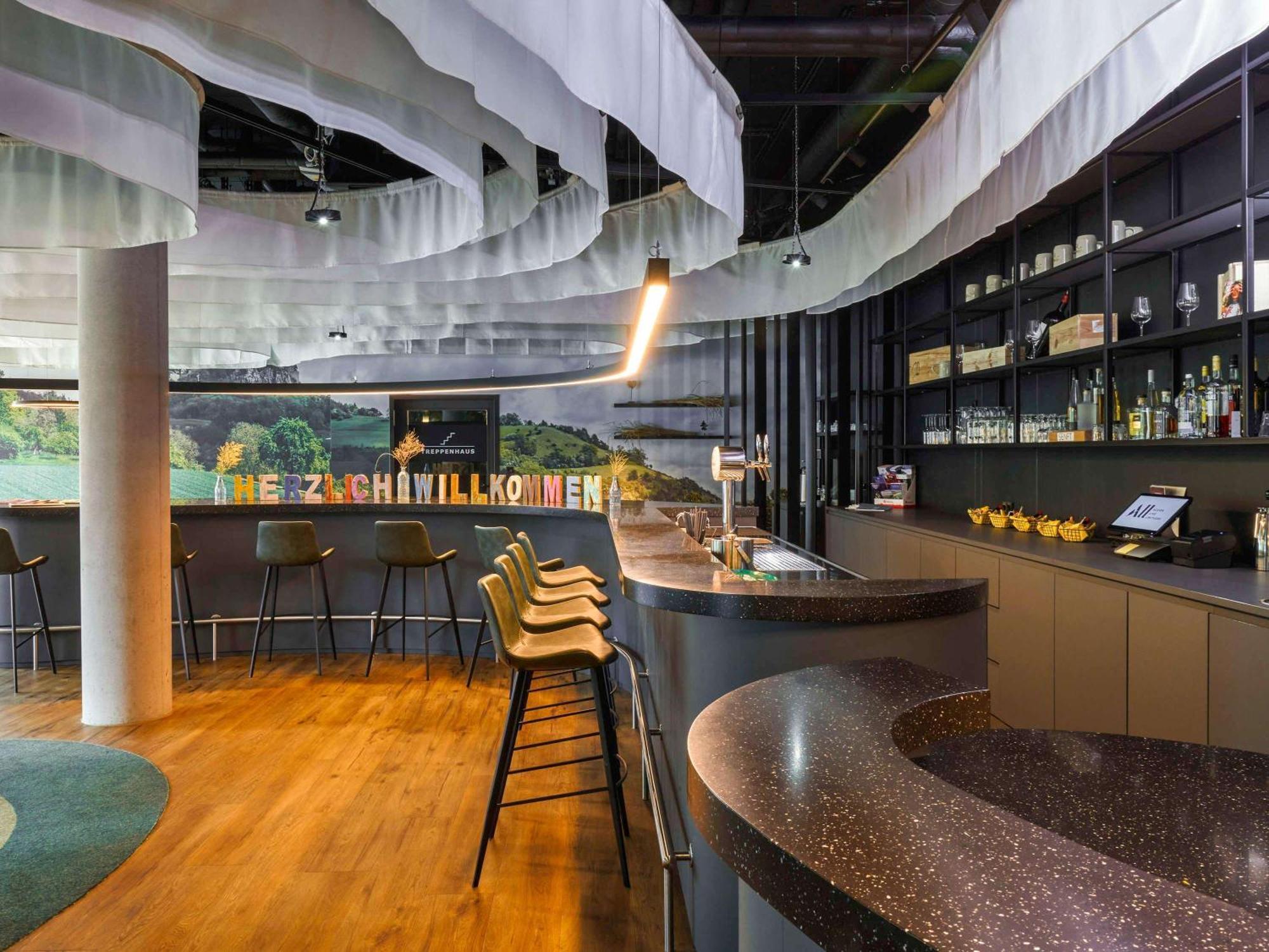 ホテル Ibis Styles ジンゲン エクステリア 写真
